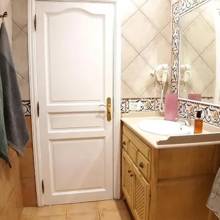 2 Bedroom Club La Mar Apartment 5 Min To The Beach Apartament Puerto de Santiago (Tenerife)