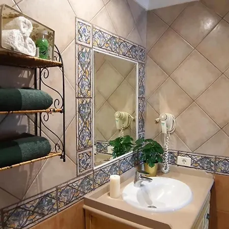 2 Bedroom Club La Mar Apartment 5 Min To The Beach Apartament Puerto de Santiago (Tenerife)